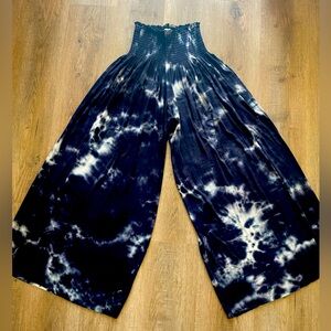 Natural life palazzo pant, size small